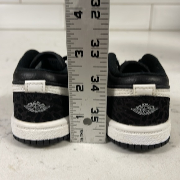 Air Jordan J Man Slip-On For Boys Black Elephant Print 364704-011 Size 4C - Picture 4 of 16